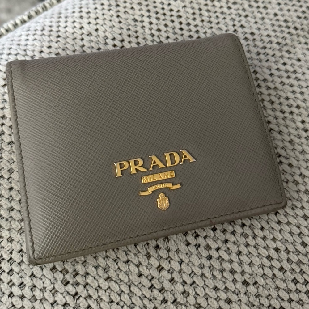 Authentic Prada Soft Calfskin Vitello Wallet